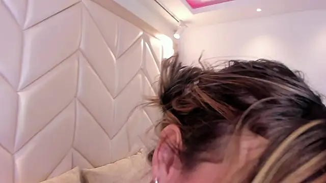 NairobiLee online show from April 2, 1:41 pm