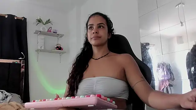 Moon Sammy online show from February 18, 1:32 pm