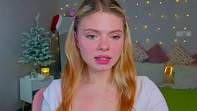 Red  Candy online show from January 7, 12:08 pm