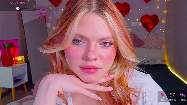 Red  Candy online show from March 27, 3:02 pm