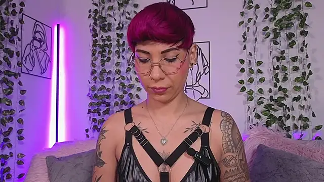 MiaMorgan  online show from March 29, 3:44 pm