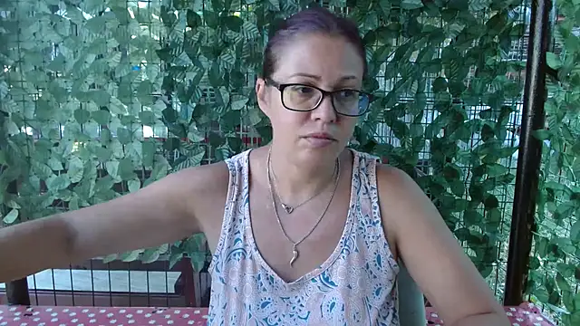 LadyHellene online show from August 8, 5:48 am