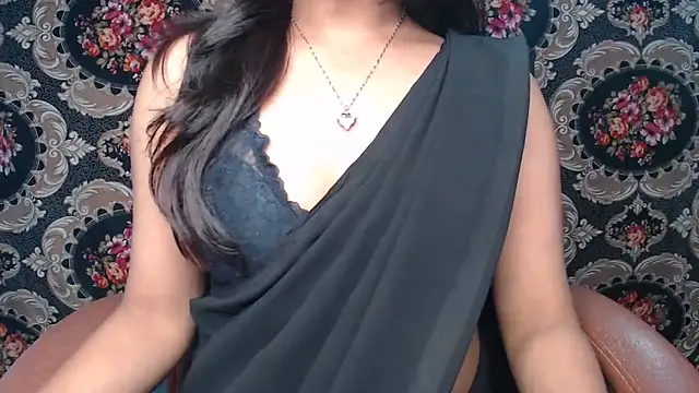 Wish Queen online show from March 8, 2:21 pm