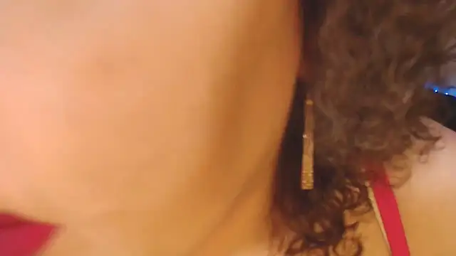 BustyKatty online show from April 14, 1:33 pm