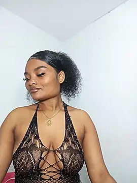 gianna smith online show from April 17, 5:09 am