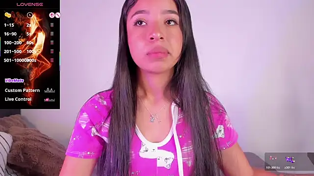 lillielover16 online show from April 3, 1:03 am