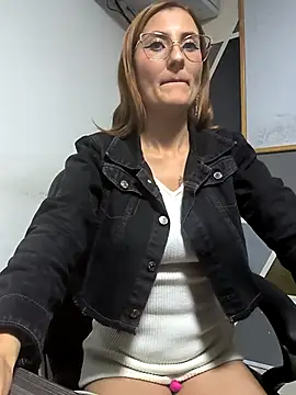 Zaray   online show from April 3, 6:39 pm