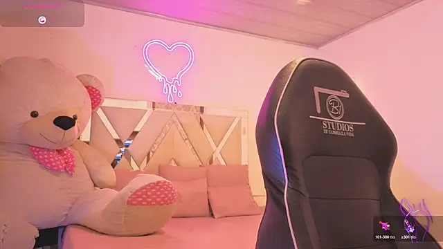 Laylafoxy tay online show from December 21, 3:11 am