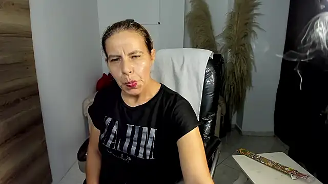 Milf karlye online show from April 7, 2:02 am