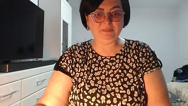 Amandamuller1982 online show from April 12, 7:49 pm