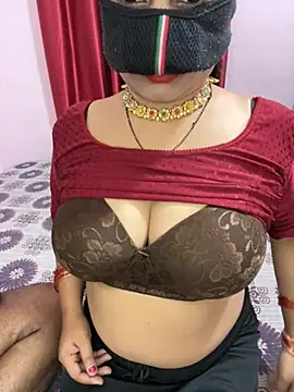 mickey love online show from June 18, 4:58 am