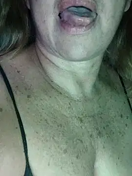 Kasandra Ho online show from April 12, 8:39 am