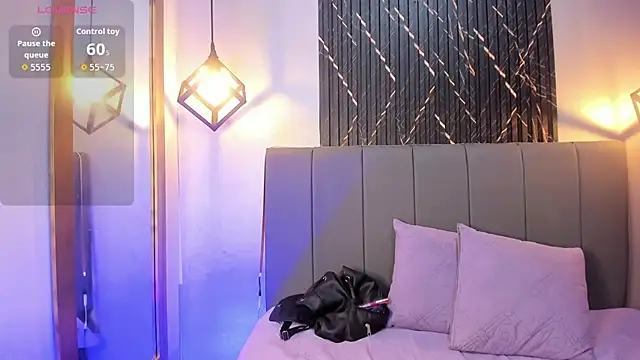 antonellawest online show from September 12, 12:23 pm