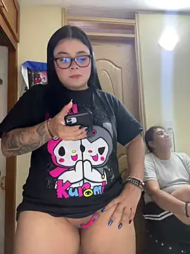 alissonfernandez  online show from April 9, 9:53 pm