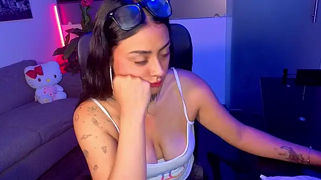 Lovely celeste online show from February 24, 4:00 am