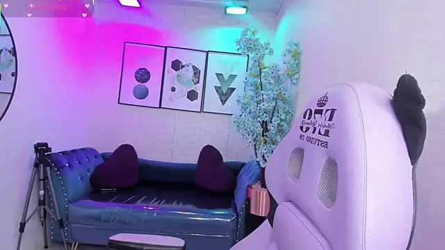 Theia moon online show from March 28, 1:10 pm