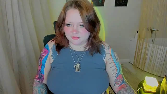 MoonLghte online show from March 15, 7:38 pm