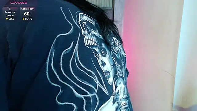 honney dark online show from April 17, 12:07 pm