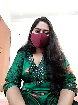 Magical Girl- online show from April 10, 7:03 am