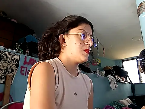 LoveElectra online show from January 16, 9:00 pm