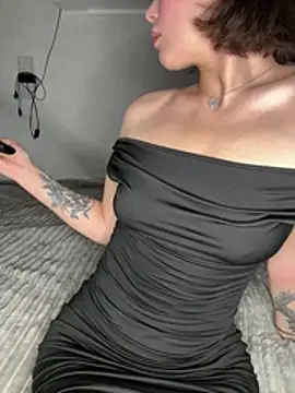 AmmyRich1 online show from August 8, 7:16 am
