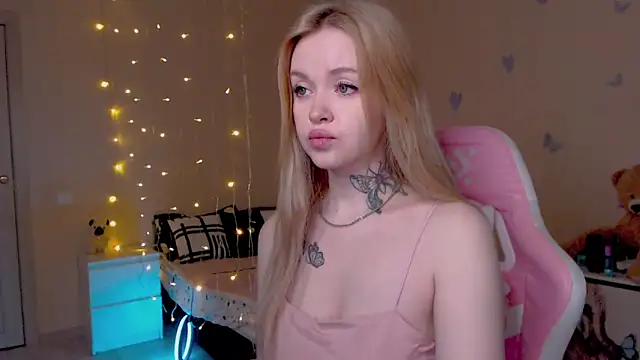 Naughty Mable online show from March 20, 12:59 am