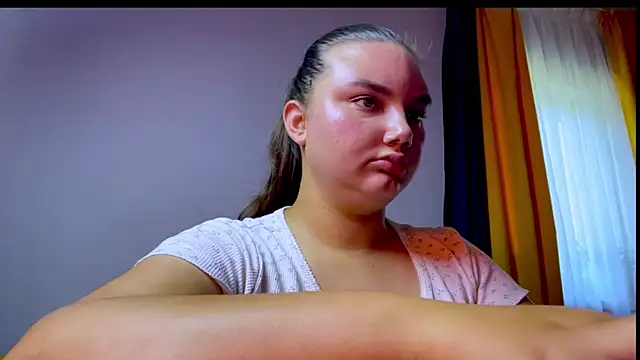 Dreamyblushfairy online show from July 30, 2:40 pm