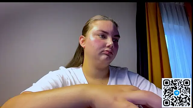 Dreamyblushfairy online show from July 27, 2:47 pm
