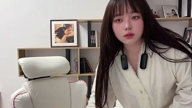 Chenjing0 online show from March 16, 12:09 pm