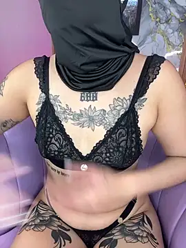 Maissa Alabi online show from February 14, 4:09 pm