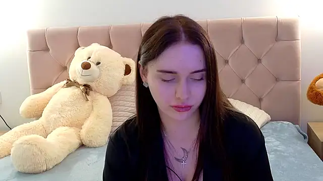 Lilliana Moon online show from March 13, 10:49 am