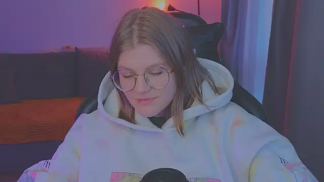  JessieVibes online show from March 15, 3:36 pm