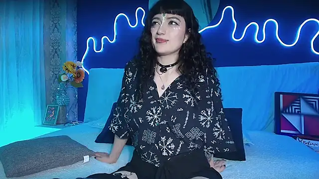 JeanneSabatier online show from April 4, 7:56 pm