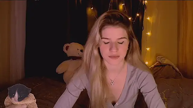 Melissa smith  online show from December 17, 10:58 pm