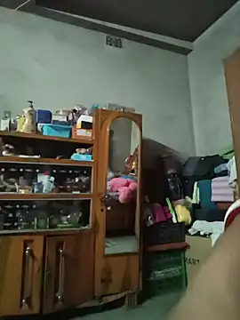 birds0641 online show from July 30, 6:09 pm