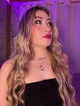 Lally Valencia   online show from March 6, 12:22 pm