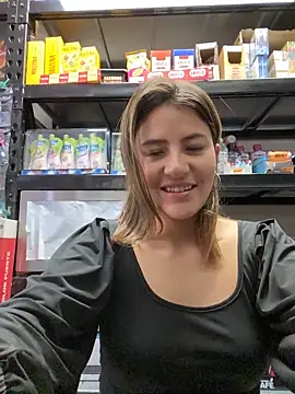 Andrea18 blonde online show from April 6, 3:35 pm