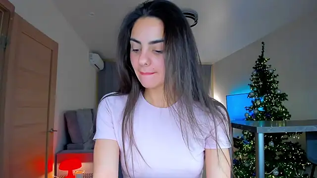 EmiliaZen online show from December 17, 10:58 pm