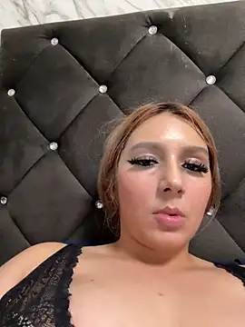 hotamanda01 online show from March 29, 7:35 pm