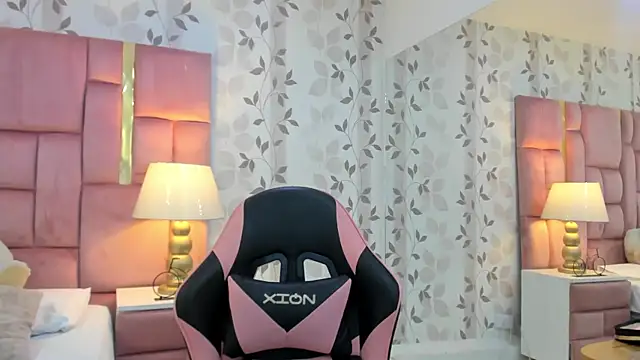 ArianaFranco online show from March 10, 1:37 pm