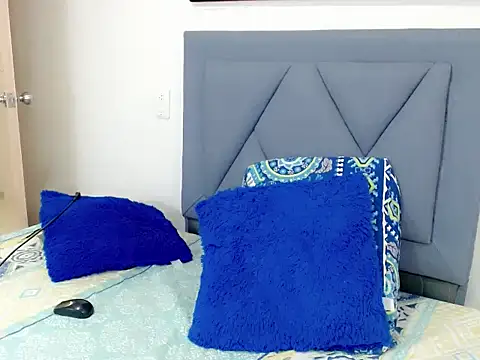 dominic 00 online show from February 19, 9:46 pm