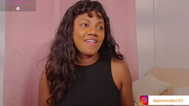 Daphnewalker   online show from March 26, 3:19 am