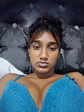 indianpink lips online show from March 25, 3:04 pm