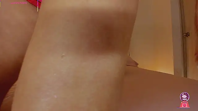 Skay Hot online show from March 8, 6:45 pm