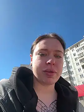 AlishaOfThorns online show from April 7, 6:04 am