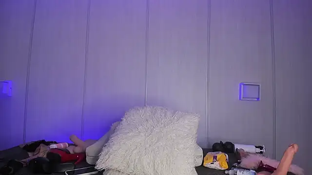 sasha riverss online show from March 9, 7:06 pm