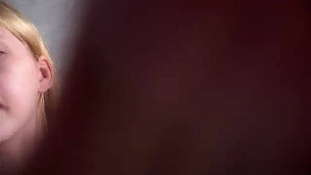 SunnivaCovil online show from April 15, 7:58 pm