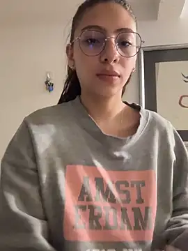 Dirty-Bunnyyy online show from April 7, 4:47 am