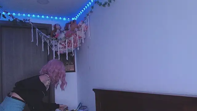  mollycrystal online show from February 14, 11:56 am