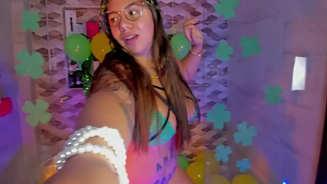 emilyy cooperr online show from March 17, 1:04 pm